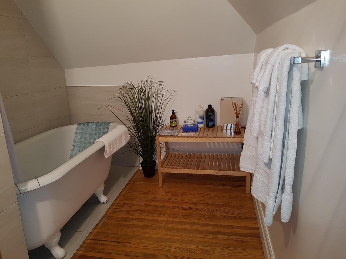 Les Trois Erables Boutique Inn Wakefield Extérieur photo