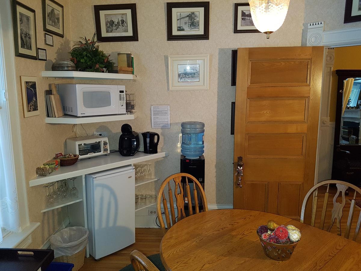 Les Trois Erables Boutique Inn Wakefield Extérieur photo